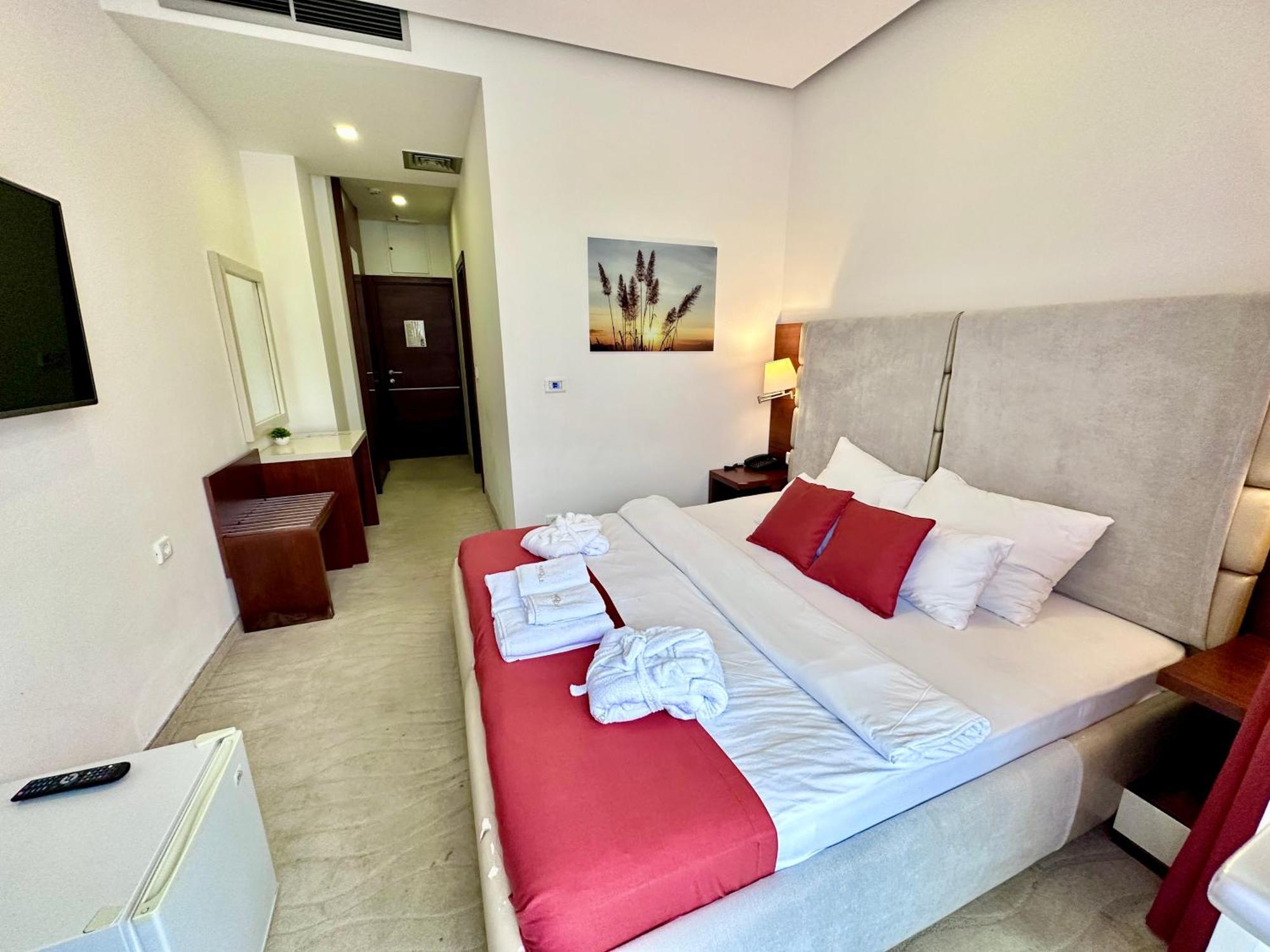 Hotel Porto Sole Sutomore Phòng bức ảnh